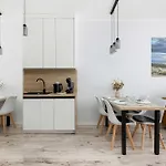 Ku Morzu Nadmorski W Poblizu Plazy Z Basenem I Parkingiem By Renters Apartamento