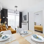 Ku Morzu Nadmorski W Poblizu Plazy Z Basenem I Parkingiem By Renters Apartamento *