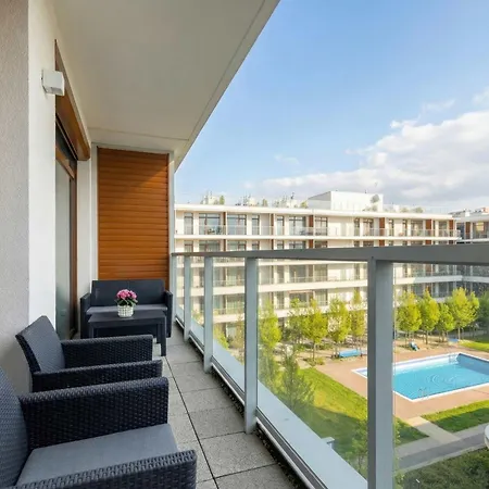 Ku Morzu Nadmorski Apartament W Poblizu Plazy Z Basenem I Parkingiem By Noclegi Renters Sianozety