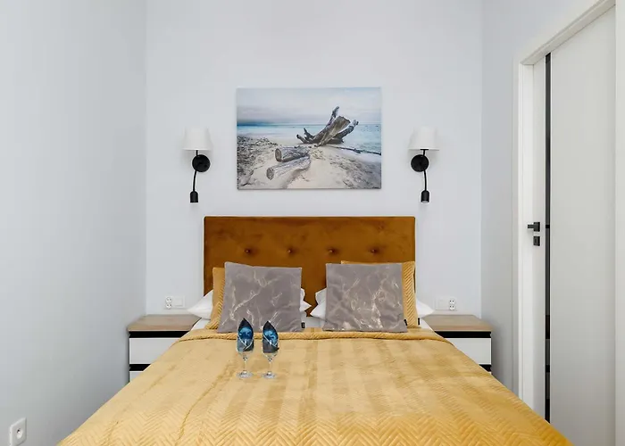 Ku Morzu Nadmorski Apartament W Poblizu Plazy Z Basenem I Parkingiem By Noclegi Renters