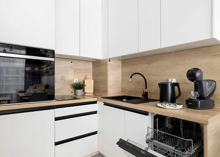 Ku Morzu Nadmorski Apartament W Poblizu Plazy Z Basenem I Parkingiem By Noclegi Renters * Sianozety